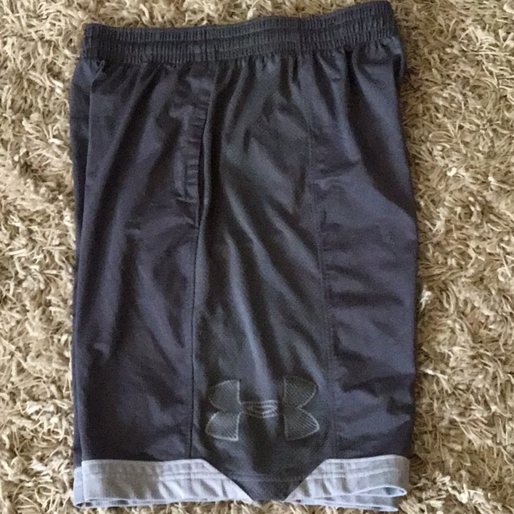 Under Armour Heatgear men’s athletic shorts (L)